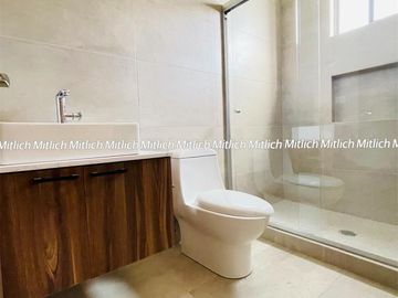 Casa en venta con racamara en planta baja Canteras $8,000,000