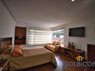 Casa a la venta de lujo en Challuabamba Cuenca