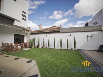 Casa a la venta de lujo en Challuabamba Cuenca