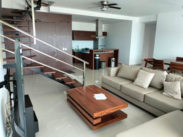 Vendo Penthouse en Condominio Hominum Habitat Cancun de 327m2