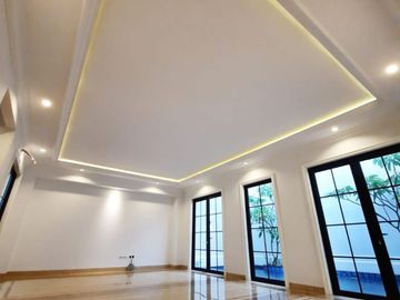 Rumah Brand New Classic Cipete Utara Kebayoran Baru