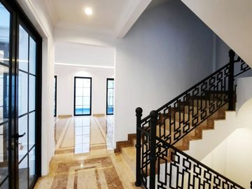 Rumah Brand New Classic Cipete Utara Kebayoran Baru