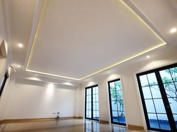 Rumah Brand New Classic Cipete Utara Kebayoran Baru