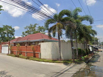 Corner Lot Bungalow House & Lot For SALE with pool in Angeles City near CLARK FREE PORT ZONE
