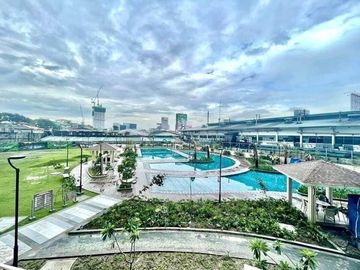 1 BR Condo Unit For Sale in Prisma Residences Pasig Boulevard Corner Pasig