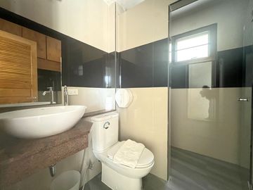2 bedroom house with private pool & waterfall curtain for Sale in Aonang, Krabi
