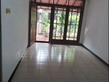 Rumah Siap Huni Dalam Perumahan Area Sukmajaya Dekat Tol Cijago
