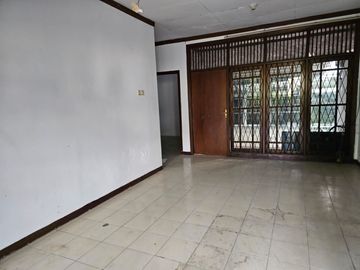 Rumah Siap Huni Dalam Perumahan Area Sukmajaya Dekat Tol Cijago