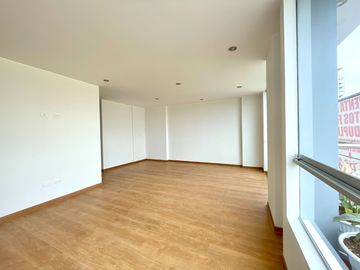 Venta de Dpto. Dúplex de Estreno en Magdalena