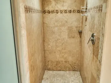 VENDEDOR MOTIVADO Condominio en venta Portofino, vista a la marina. Turn-key deal