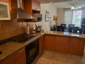 VENDEDOR MOTIVADO Condominio en venta Portofino, vista a la marina. Turn-key deal