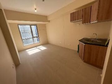 Pre Selling Studio Unit Condo for sale in Tagaytay Just Across Ayala Mall