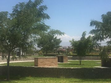 HERMOSO CONDOMINIO EN LA JOYA