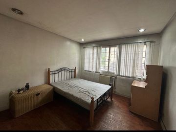 FOR SALE - Townhouse Unit in Cortijos 4, Valle Verde 6, Pasig City