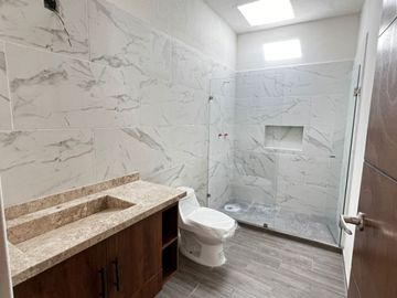 Venta de Casa Moderna  en Palmira, Cuernavaca