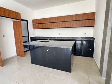 Venta de Casa Moderna  en Palmira, Cuernavaca