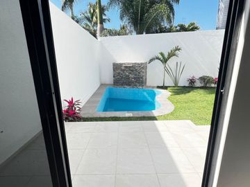 Venta de Casa Moderna  en Palmira, Cuernavaca