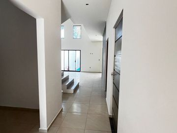 Venta de Casa Moderna  en Palmira, Cuernavaca