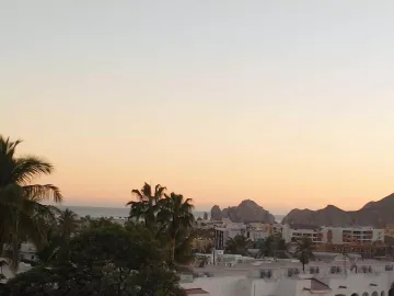 Casa con roof top, alberca y patio, venta en El Tezal, Cabo san Lucas.