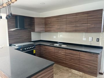 VENTA CASA PARQUE HABANA, LOMAS DE ANGELÓPOLIS, PUEBLA