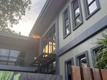 Tagaytay Country Homes | A Stunning Fully Furnished Four 4 BR 4 Bedroom House and Lot for Sale in Tagaytay City