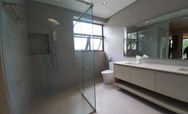 Spacious and Luxurious 4-Storey Townhouse in Orchid Estates, Cubao For SALE | 4 Beds, 4 Car Garage, Fully Airconditioned!