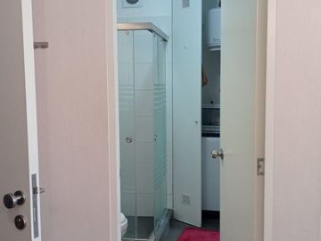 DEPARTAMENTO EN PRIMER PISO CON TERRAZA, A UN PASO DE TOTTUS
