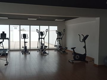 DEPARTAMENTO EN PRIMER PISO CON TERRAZA, A UN PASO DE TOTTUS
