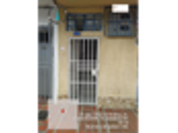VENTA CASA  DOS PISOS ESQUINERA CON LOCALES BARRIO ALAMEDA