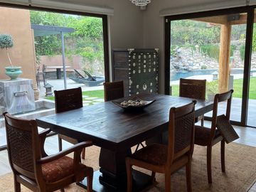 MARAVILLOSA CASA EN LOS BOSQUES DE CHICUREO, IMPERDIBLE OPORTUNIDAD