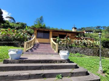 Pallatanga, Venta de Excelente Finca con Casa de Campo y Variada Plantación 1 Ha