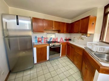 ID: 1060057  HERMOSO DEPARTAMENTO 100m2+AIRES 96m2 +COCHERA‼️ Con vista a la calle- San Borja