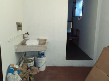 Casa sola de 4 recamaras con alberca  en Burgos Cuernavaca, Temixco, Mor.