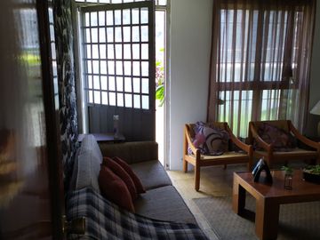 Casa sola de 4 recamaras con alberca  en Burgos Cuernavaca, Temixco, Mor.