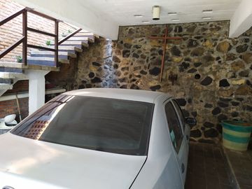 Casa sola de 4 recamaras con alberca  en Burgos Cuernavaca, Temixco, Mor.