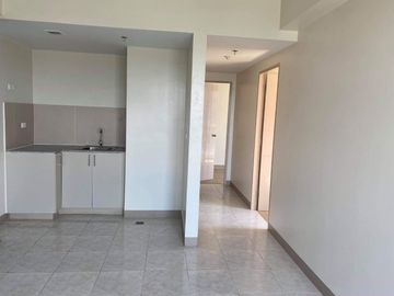 Ready for Occupancy 3 BR condo in New Manila E. Rodriguez Q.C.