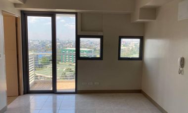 Ready for Occupancy 3 BR condo in New Manila E. Rodriguez Q.C.