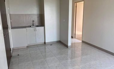 Ready for Occupancy 3 BR condo in New Manila E. Rodriguez Q.C.