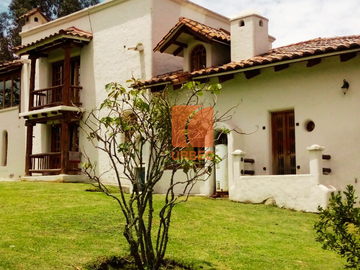 Venta- o Renta Hermoso espacio, quinta para eventos en el Valle de  los Chillos , la ubicación ideal para bodas y fiestas, así también el lugar soñado