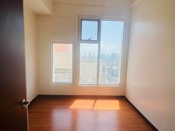 For Rent to Own Condo Apartment Condominium Three bedroom