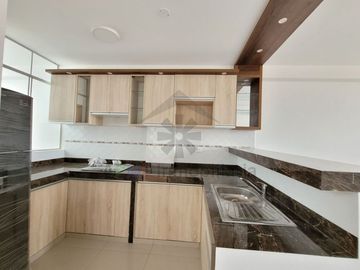 VENTA DE DEPARTAMENTO EN CUARTO PISO EN AV. UNIÓN – CHICLAYO