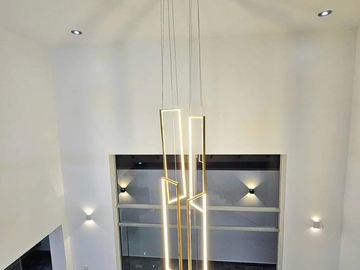 HERMOSA CASA EN VENTA - MIRAFLORES COUNTRY CLUB-CASTILLA