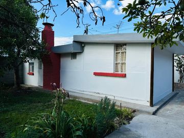GUILLERMO MORALES vende terreno con casa Guayllabamba
