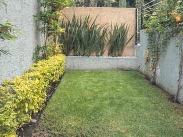 RESIDENCIA EN VENTA EN FRACCIONAMIENTO VILLA MAGNA