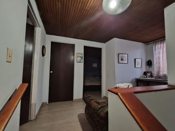 SE VENDE CASA ESQUINERA EN EL BARRIO MODELIA, BOGOTÁ D.C.