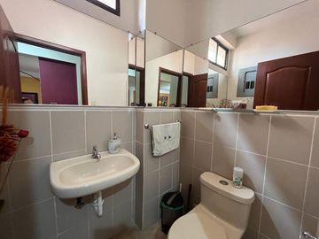casa de venta en manta en urbanizada zona sur