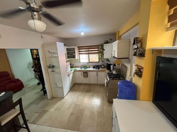 casa de venta en manta en urbanizada zona sur
