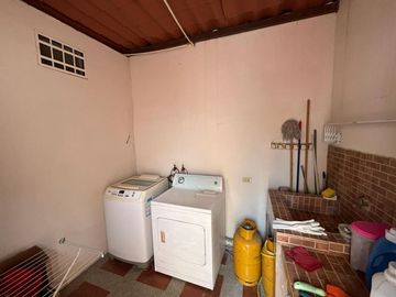 casa de venta en manta en urbanizada zona sur