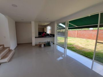 HACIENDA EL CASTILLO, VENDOHERMOSA CASA