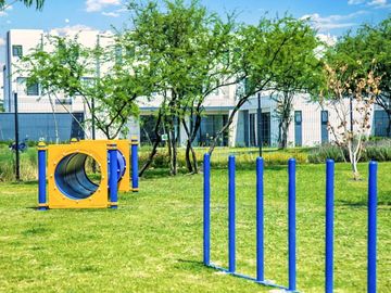 CASA EN VENTA A 10 MIN DEL TEC MONTERREY CAMPUS CUERNAVACA CON ALBERCA Y PALAPA